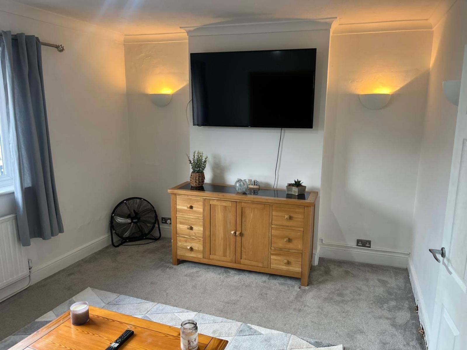 Albans Road - 4 Bedroom Luxury *